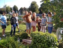 Lekcje przy Dębie Pamięci